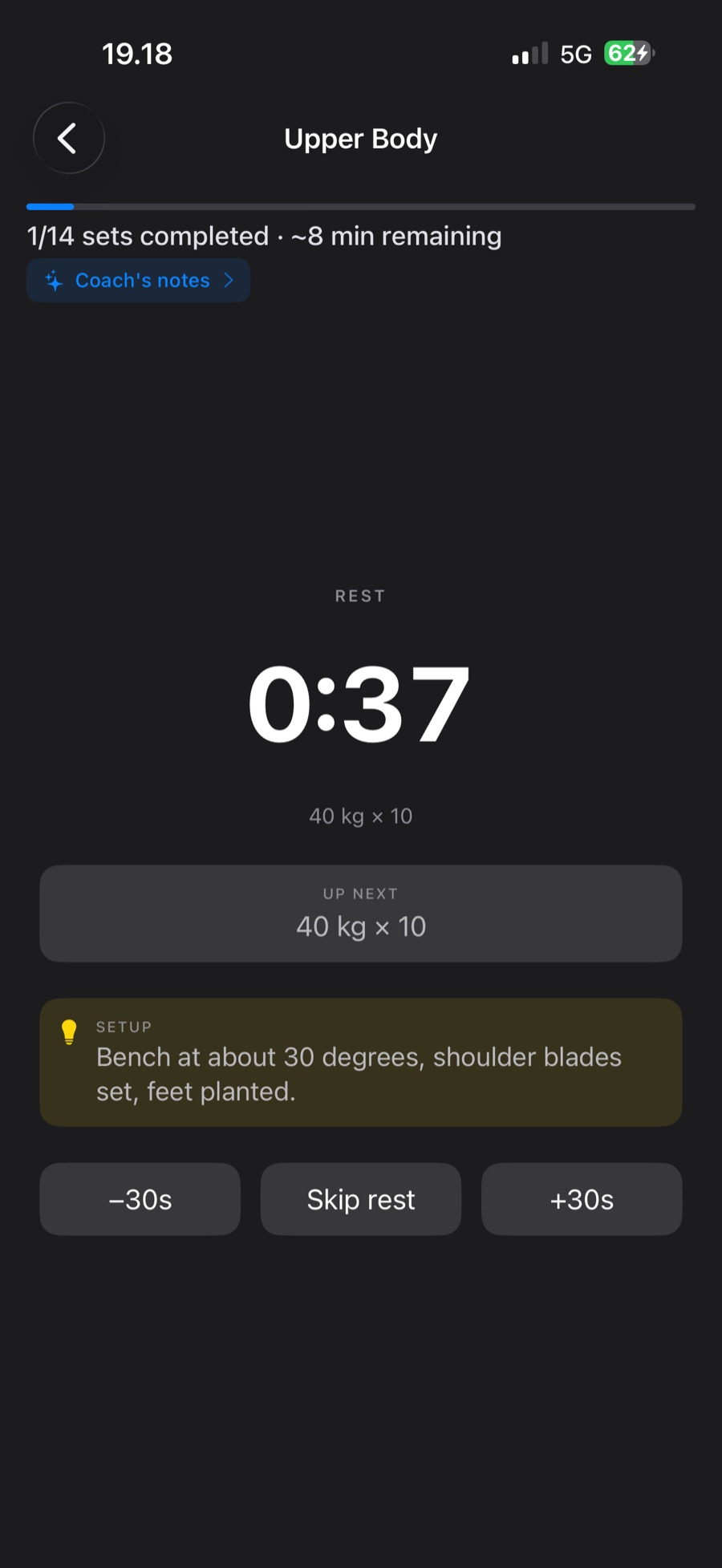 Full-screen rest timer at 37 seconds with the just-logged set, the up-next set, and a setup technique cue for incline bench press